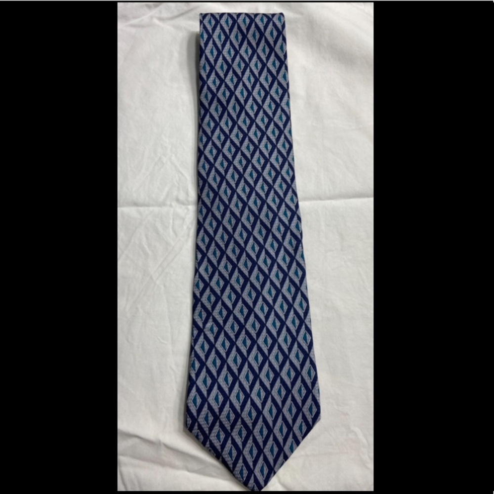 Geoffrey Beene Tie